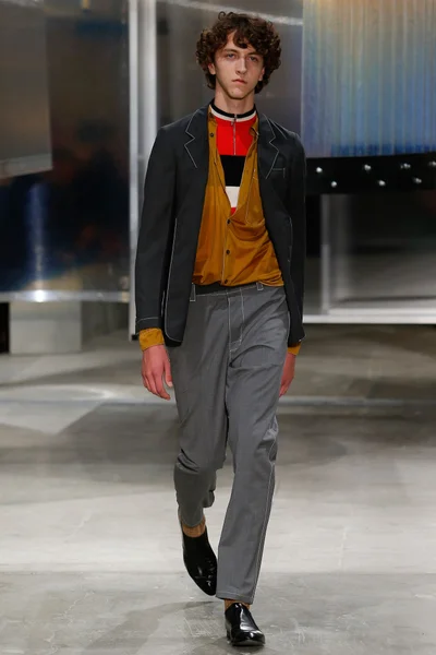 Look 2
